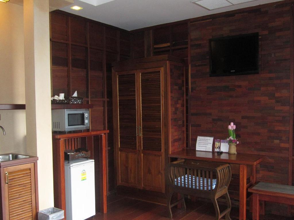 Kata Hiview Resort Karon Room photo
