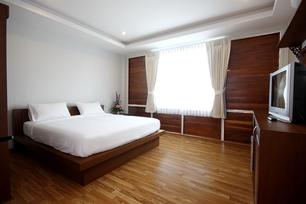 Kata Hiview Resort Karon Exterior photo